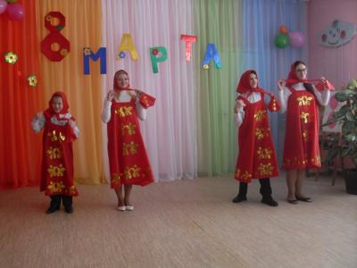 Весенний праздник в ГУО «Круглянский ЦКРОиР»